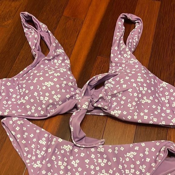 LAVENDER With White Flowers Bikini - Picture 6 of 7